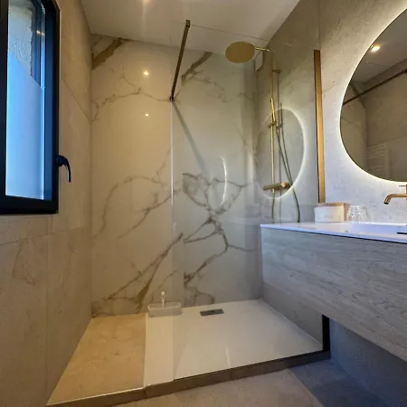 Saphir - Sea View, Access And Pool *