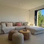 Villa Saphir - Sea View, Access And Pool